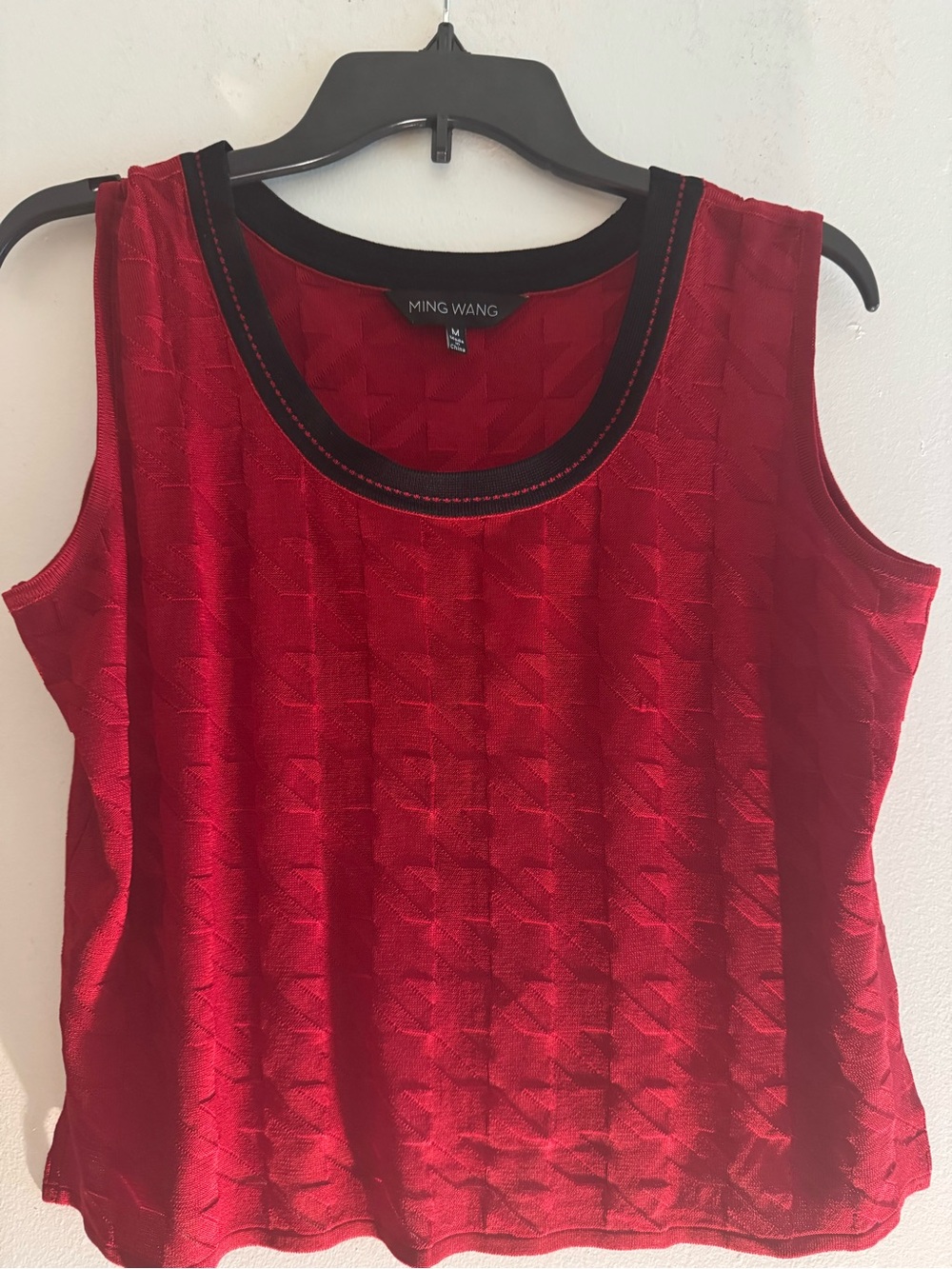 Ming Wang Red Knit Tank with Black Trim Size M